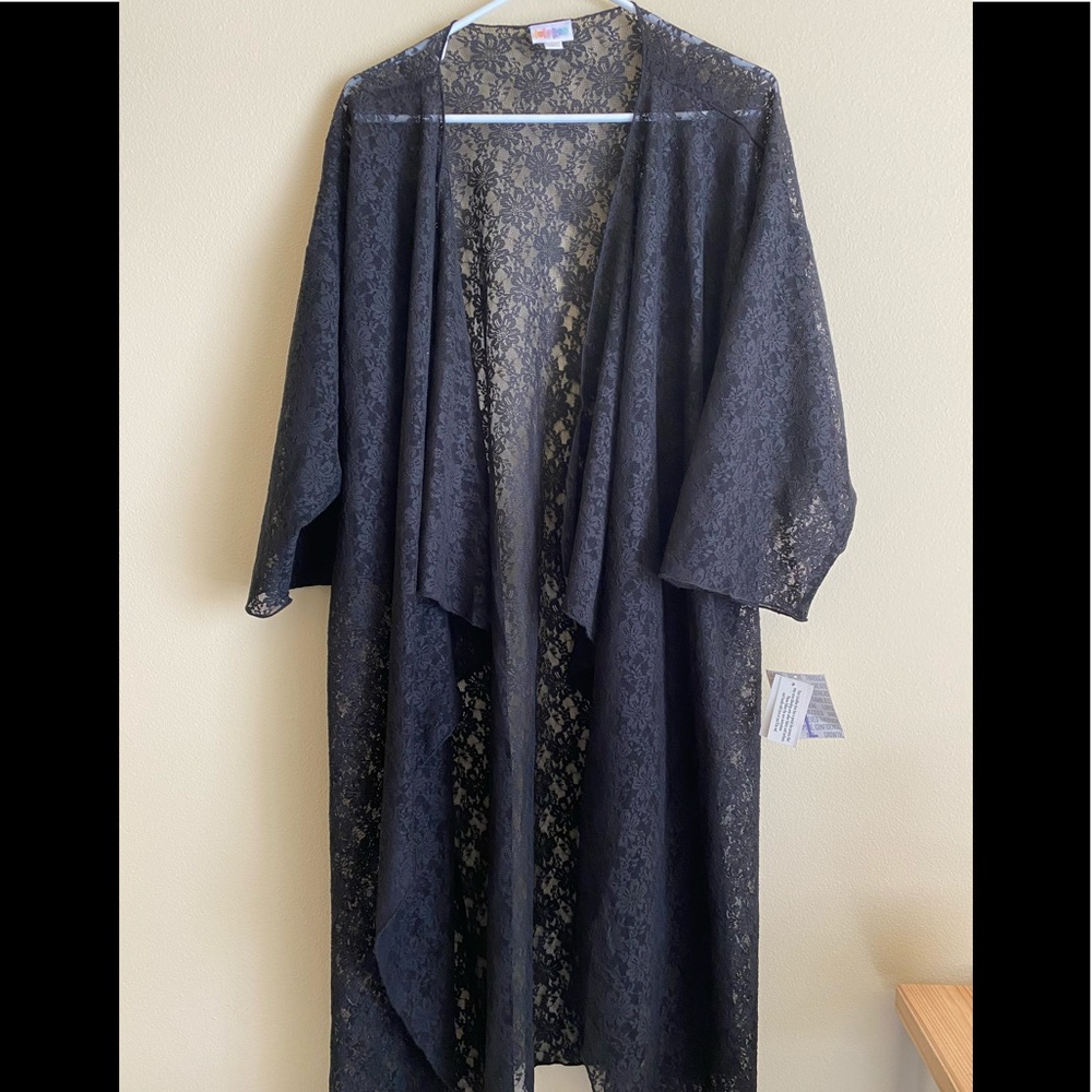 LulaRoe Shirley Black - L